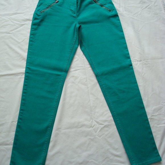 Reitmans slim leg jeans - Picture 7 of 7
